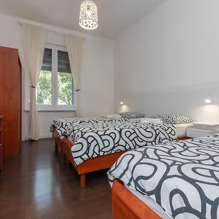 With Parking Space - 25524 Rijeka